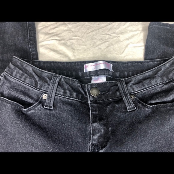 No Boundaries Black Skinny Jeans Size 7 - Picture 3 of 6